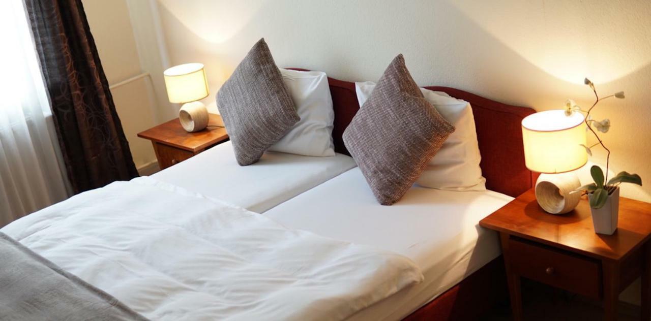 Hotel-Events Adlerpalast Rüsselsheim Zewnętrze zdjęcie